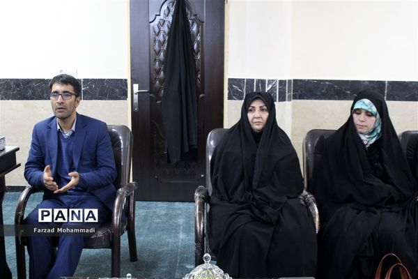 دیدار فرهنگیان اداره آموزش و پرورش چهاردانگه با امام جمعه
