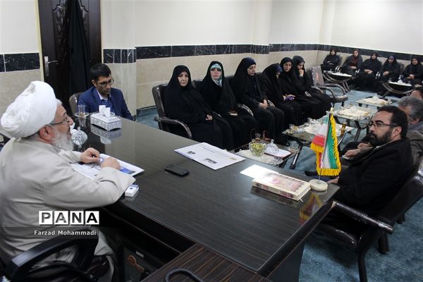 دیدار فرهنگیان اداره آموزش و پرورش چهاردانگه با امام جمعه