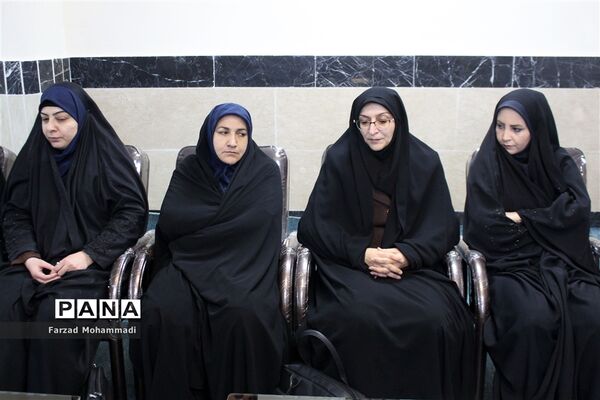دیدار فرهنگیان اداره آموزش و پرورش چهاردانگه با امام جمعه