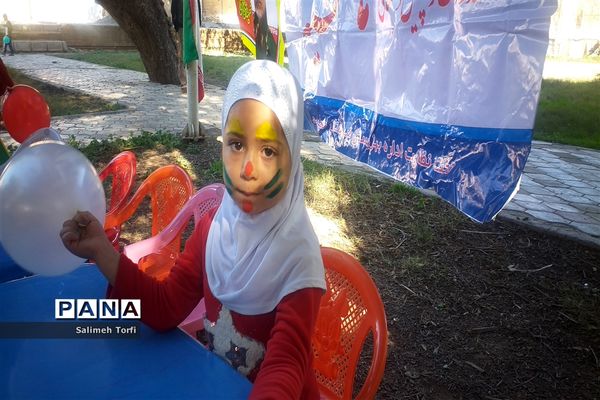 برگزاری جشن انقلاب مهدهای کودک بهزیستی باهمکاری کانون پرورشی فکری درشهرستان حمیدیه