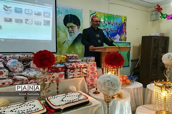 برگزاری جشن تکلیف دانش آموزان پایه سوم دبستان ام البنین شهرستان حمیدیه