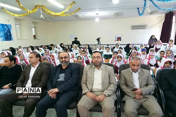 برگزاری جشن تکلیف دانش آموزان پایه سوم دبستان ام البنین شهرستان حمیدیه