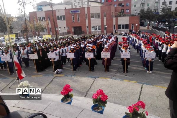 صبحگاه مشترک اعضای پیشتازان منطقه 5