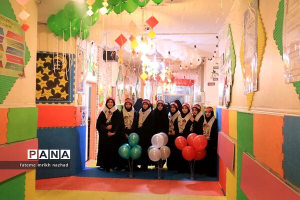 همایش یادواره شهدای مقاومت لاله های روشن