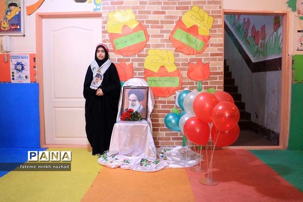 همایش یادواره شهدای مقاومت لاله های روشن