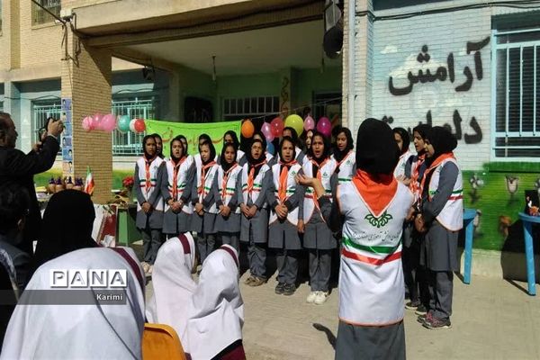 برگزاری جشنواره انقلاب آموزشگاه های مدنی و فضیلت ابرکوه