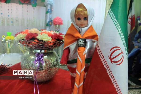 جشن دهه فجر در مدرسه تمام تشکیلاتی پنج تن آل عبا ناحیه 3 تبریز