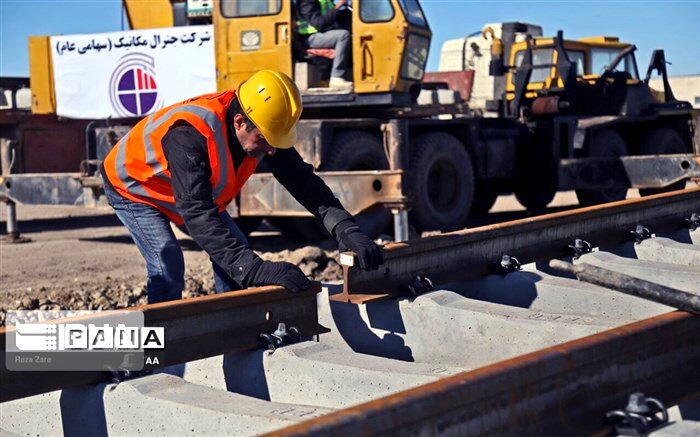 بازسازی ۲۹۰ کیلومتر از محور راه‌آهن جنوب