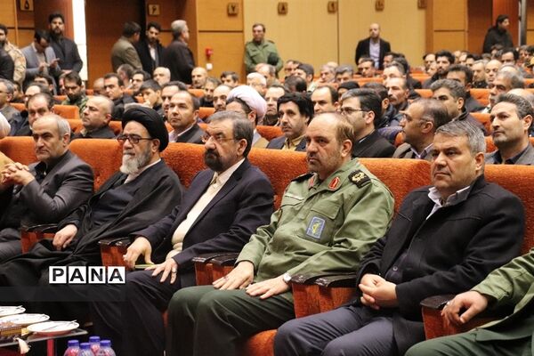 رونمایی از پوستر کنگره بین المللی مکتب شهید سلیمانی در تالار معلم تبریز
