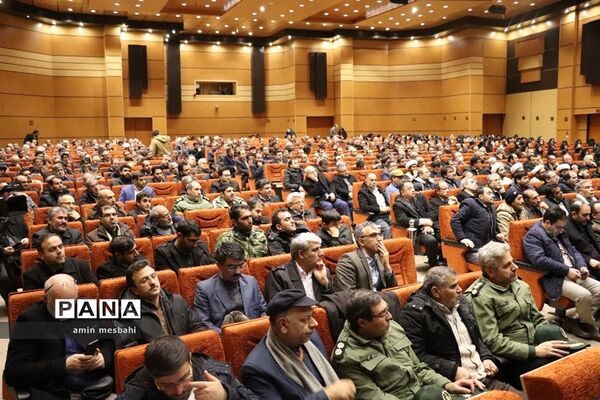 رونمایی از پوستر کنگره بین المللی مکتب شهید سلیمانی در تالار معلم تبریز