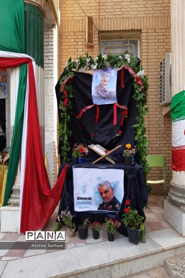 برپایی جشن انقلاب و یادواره شهادت حاج قاسم سلیمانی در ملاشیه اهواز