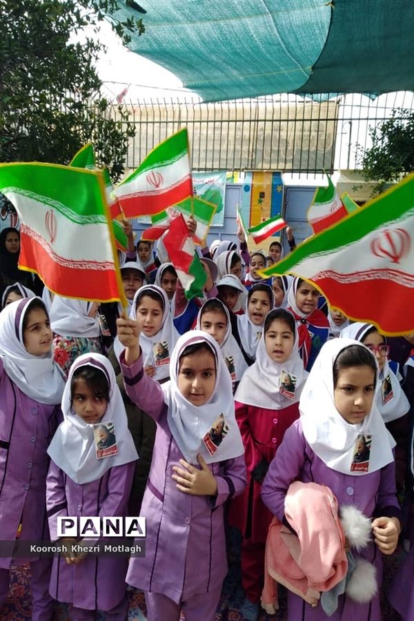 برگزاری جشن‌های دهه فجر در مدارس کازرون