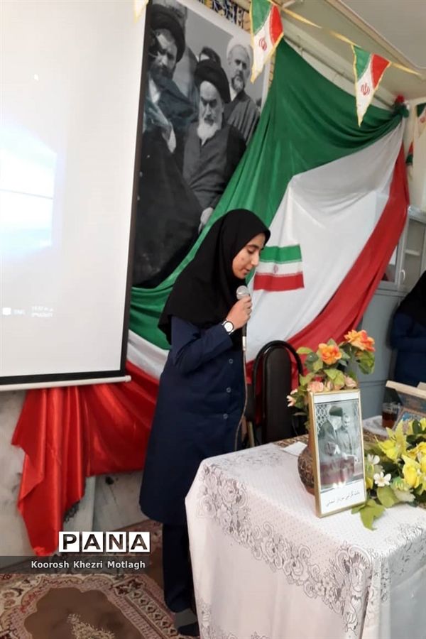 برگزاری جشن‌های دهه فجر در مدارس کازرون