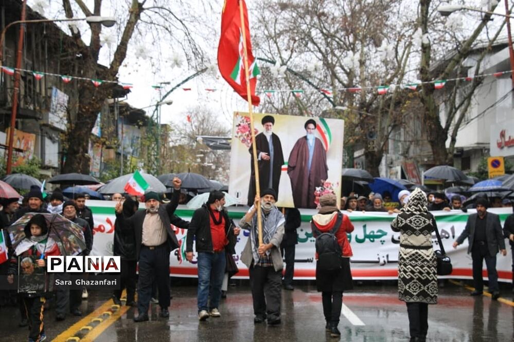 راه‌پیمایی روز 22 بهمن در مرکز مازندران