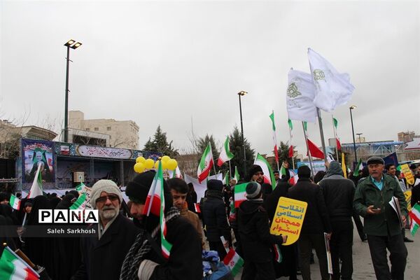 راهپیمایی یوم الله 22 بهمن ماه  در مشهد