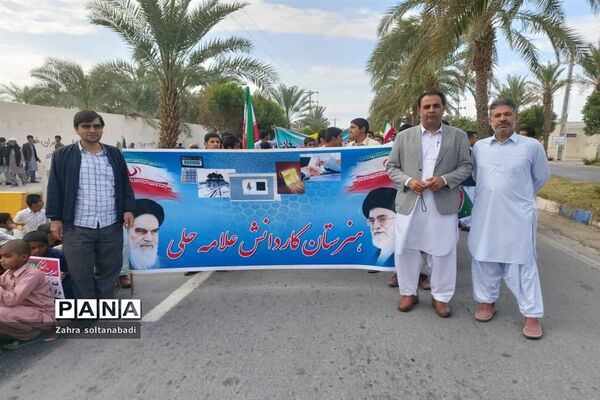 راهپیمایی پر شکوه ۲۲ بهمن در ایرانشهر در جنوب سیستان و بلوچستان