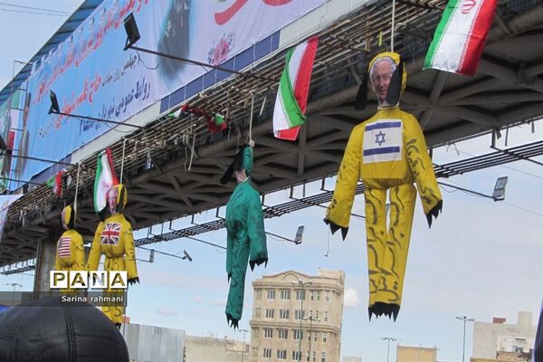 حضور آحاد مردم در راهپیمایی ۲۲بهمن در کرمانشاه
