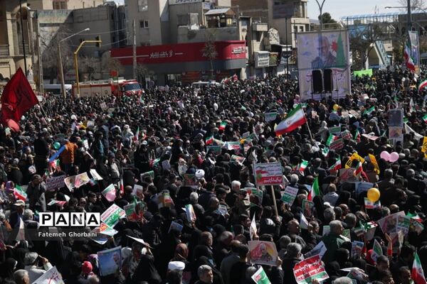 حضور مردم شیراز در راهپیمایی چهل و یکمین سال پیروزی انقلاب اسلامی