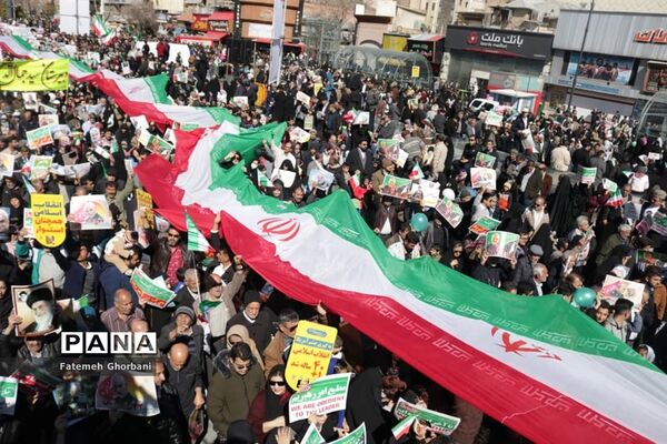 حضور مردم شیراز در راهپیمایی چهل و یکمین سال پیروزی انقلاب اسلامی