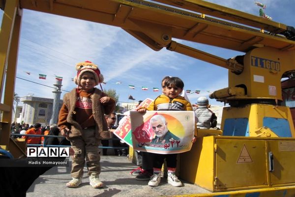 راهپیمایی مردم شهرستان فسا در چهل و یکمین سالروز پیروزی انقلاب اسلامی