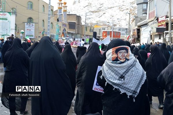 راهپیمایی یوم الله 22 بهمن در شهرستان فیروزکوه