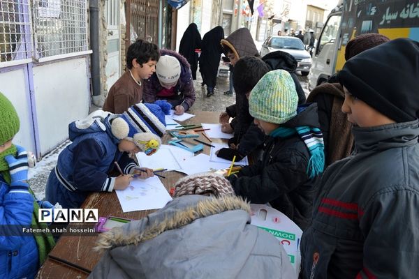 راهپیمایی یوم الله 22 بهمن در شهرستان فیروزکوه