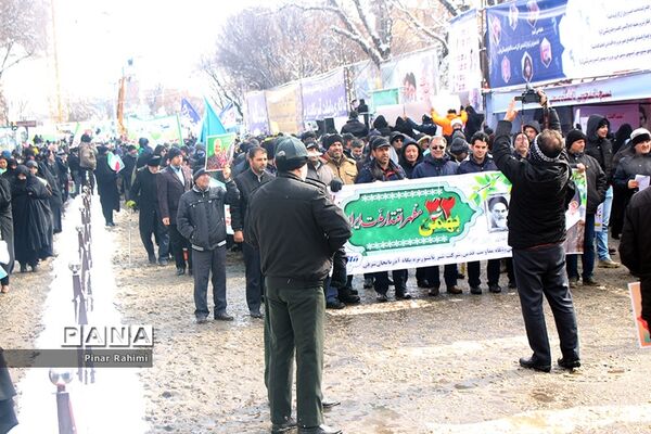 راهپیمایی 22 بهمن ماه در تبریز-3