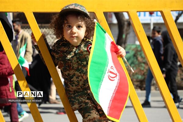 برگزاری مراسم فجر چهل و یک با حضور نسل ‌های اول و چهارم انقلاب در شیراز
