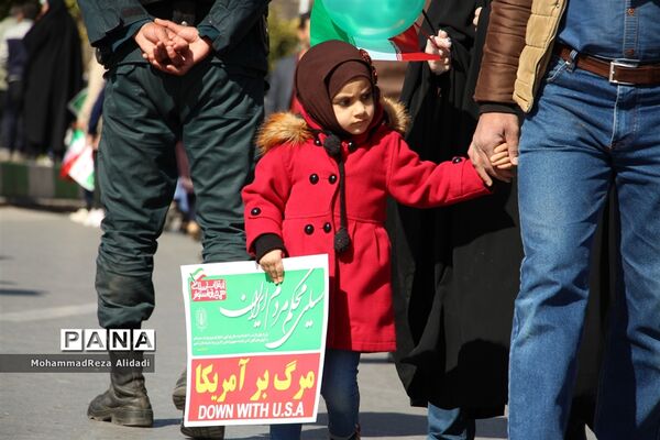 برگزاری مراسم فجر چهل و یک با حضور نسل ‌های اول و چهارم انقلاب در شیراز