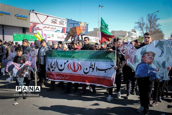 راهپیمایی  یوم الله 22 بهمن در تهران