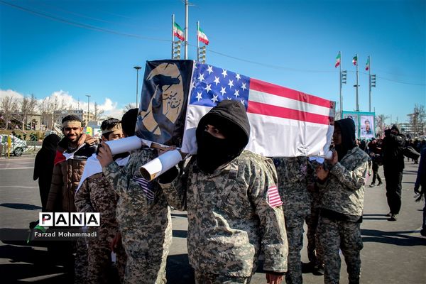 راهپیمایی  یوم الله 22 بهمن در تهران