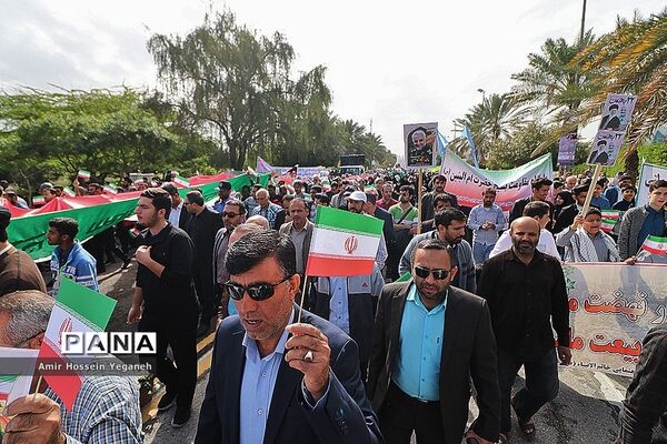 راهپیمایی 22 بهمن در جزیره کیش