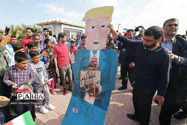 راهپیمایی 22 بهمن در جزیره کیش