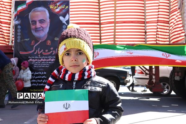 حاشیه های راهپیمایی 22 بهمن آباده