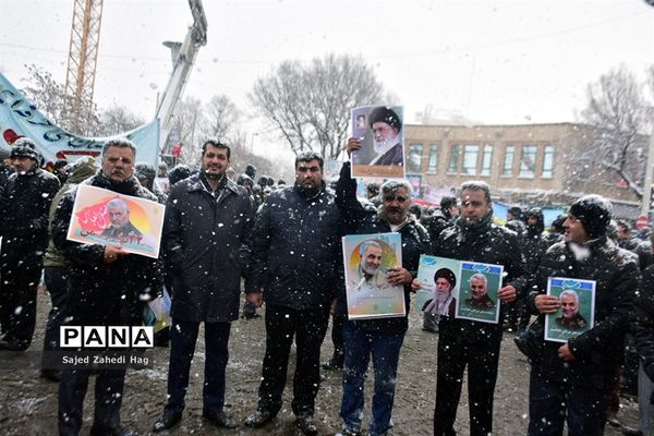 راهپیمایی 22 بهمن ماه در تبریز-2