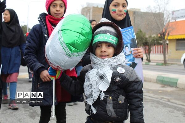 راه پیمایی 22 بهمن در تربت جام