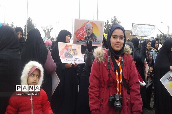 راه پیمایی 22 بهمن در تربت جام