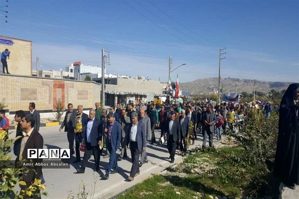 راهپیمایی 22 بهمن در جم