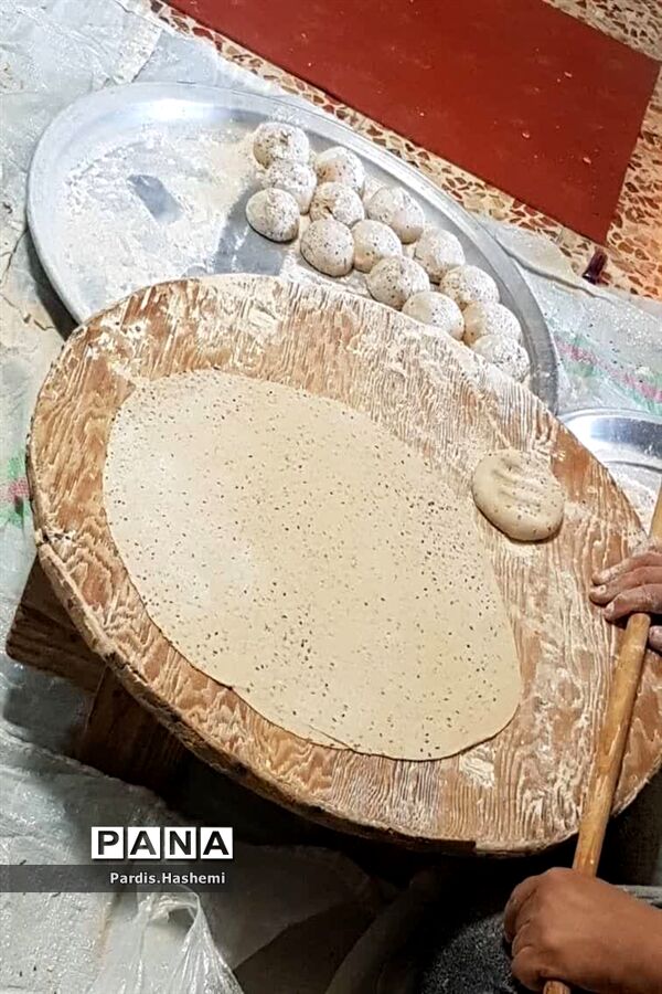 جشنواره صنایع دستی، غذاهای سنتی و دست سازه‌های علمی دانش‌آموزی شهرستان آغاجاری