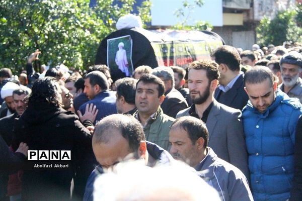 تشییع پیکر آیت‌الله طبرسی در ساری