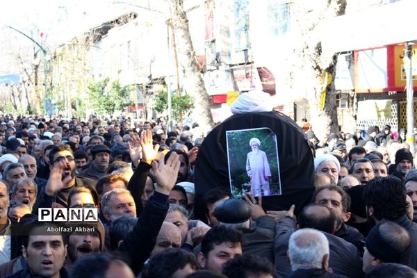 تشییع پیکر آیت‌الله طبرسی در ساری