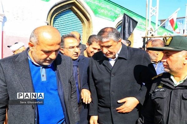 آیین تشییع و خاکسپاری پیکر آیت‌الله طبرسی