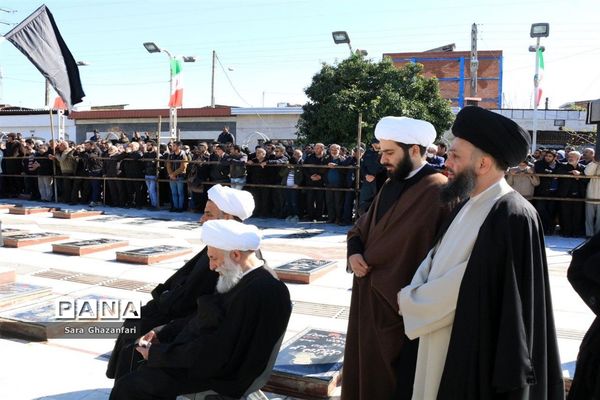 آیین تشییع و خاکسپاری پیکر آیت‌الله طبرسی