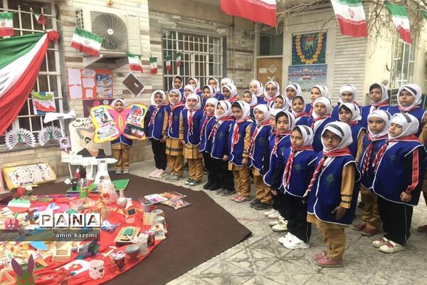 برگزاری جشن دهه فجر در مدارس داراب
