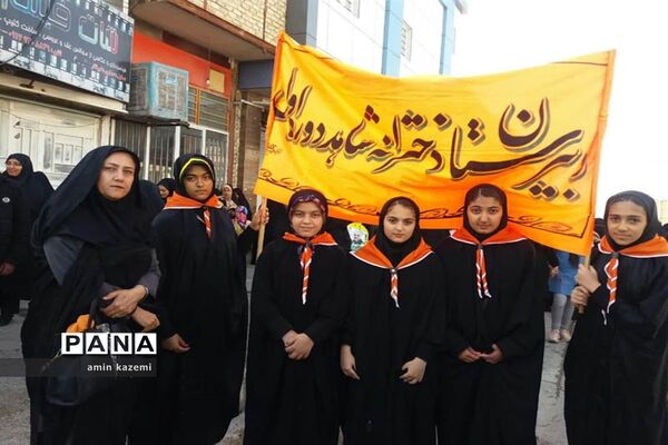 برگزاری جشن دهه فجر در مدارس داراب