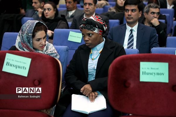 افتتاح سیزدهمین نمایشگاه بین المللی گردشگری و سی و سومین نمایشگاه ملی صنایع دستی تهران