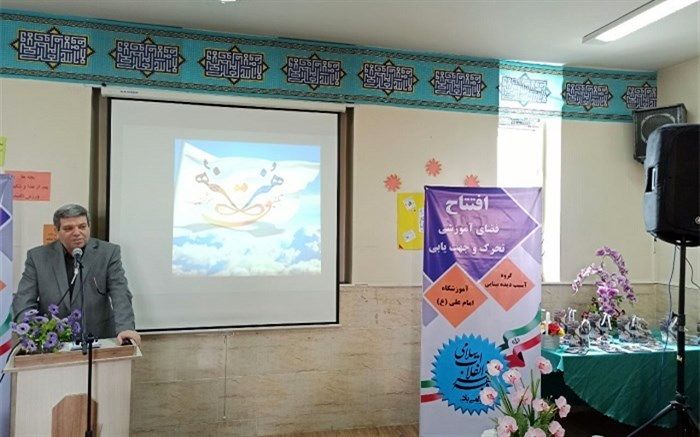 حسینی: بیش از 9 هزار دانش آموز در مدارس ویژه آسیب دیدگان بینایی در کشور مشغول به تحصیل هستند