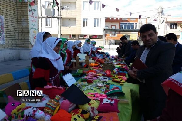 جشن پیروزی انقلاب و اربعین سردار شهید حاج قاسم سلیمانی در دبستان معین سرتل بوشهر