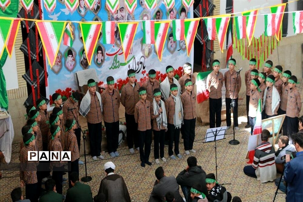 مروست ،میزبان سردار لاله های روشن