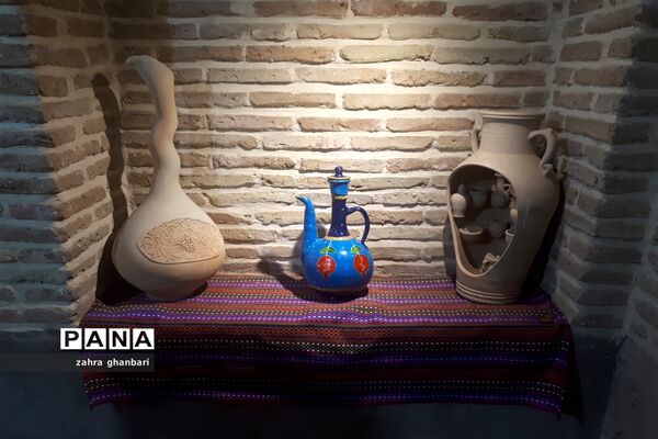 گشایش بازارچه صنایع دستی در سرای فاتح نی ریز